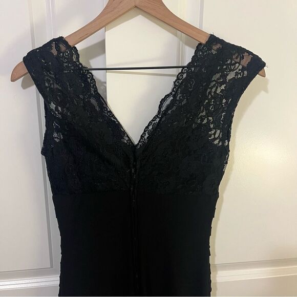 B. Darling Black Lace Top Dress size 3/4 - Picture 6 of 9